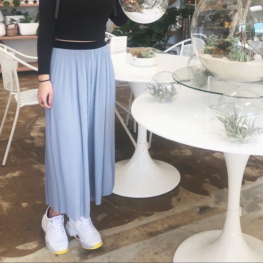 Zara pleated pants